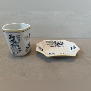 Sheridan Porcelain Ceramic Soap Dish, Cup, Blue Yellow White Flowers EUC